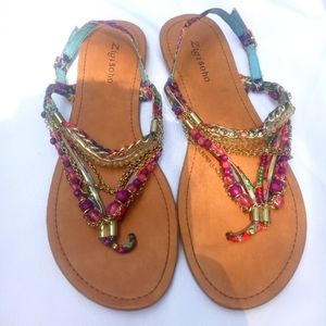 Multicolor zigi soho size 10 sandals with chains and beads